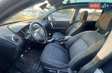 Внедорожник / Кроссовер Nissan Qashqai+2 2010 в 