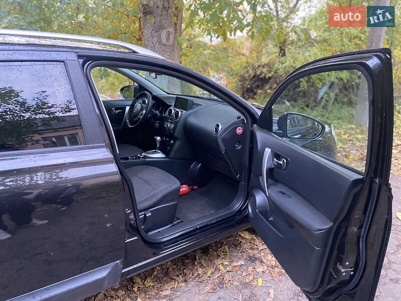 Позашляховик / Кросовер Nissan Qashqai+2 2009 в Рівному
