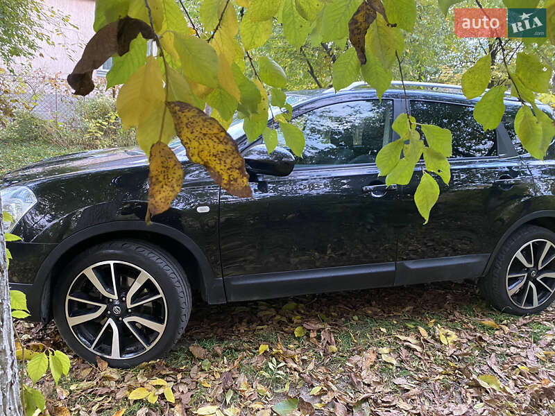 Позашляховик / Кросовер Nissan Qashqai+2 2009 в Рівному