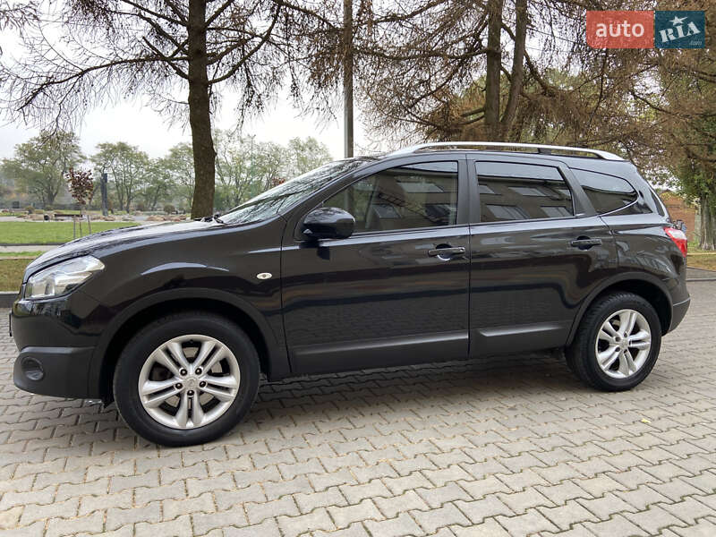 Позашляховик / Кросовер Nissan Qashqai+2 2013 в Звягелі