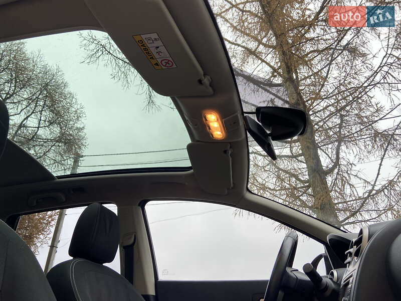 Позашляховик / Кросовер Nissan Qashqai+2 2013 в Звягелі