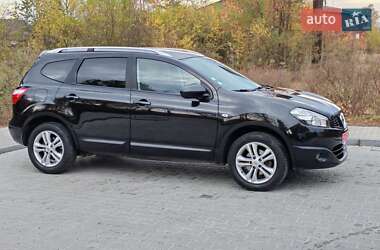 Внедорожник / Кроссовер Nissan Qashqai+2 2011 в 