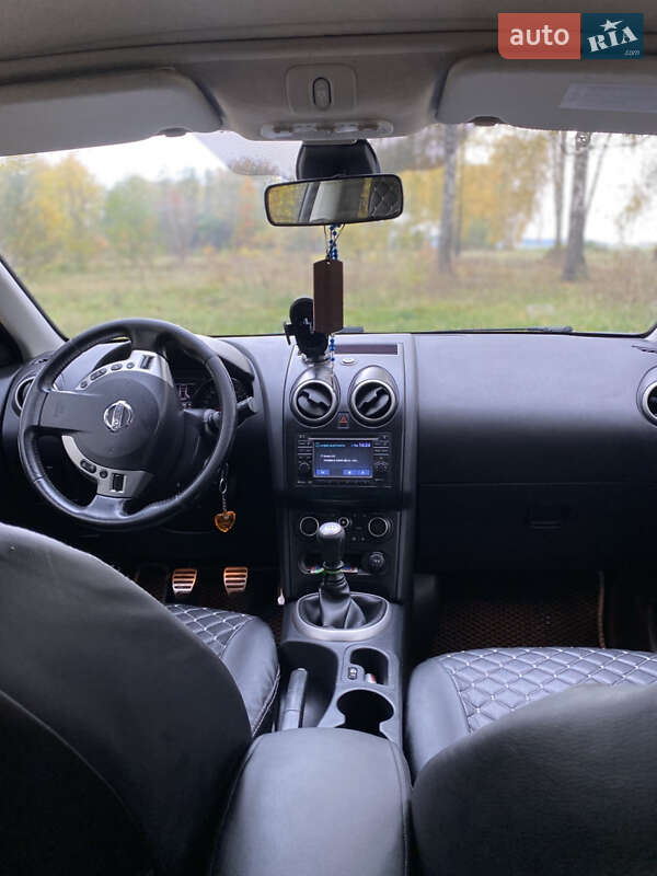 Внедорожник / Кроссовер Nissan Qashqai+2 2011 в Радивилове