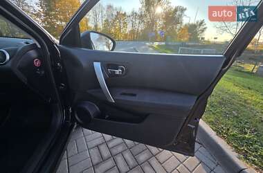 Внедорожник / Кроссовер Nissan Qashqai+2 2012 в 