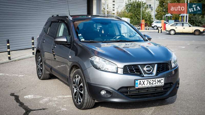 Внедорожник / Кроссовер Nissan Qashqai+2 2012 в Харькове