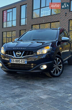 Позашляховик / Кросовер Nissan Qashqai+2 2011 в  фото 3 Позашляховик / Кросовер Nissan Qashqai+2 2011 в