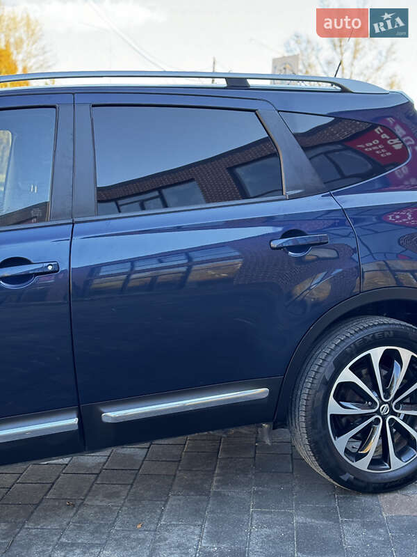 Внедорожник / Кроссовер Nissan Qashqai+2 2011 в Тернополе фото 13 Внедорожник / Кроссовер Nissan Qashqai+2 2011 в Тернополе