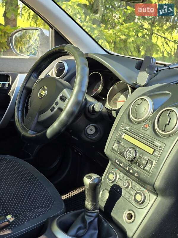 Внедорожник / Кроссовер Nissan Qashqai+2 2009 в Бердичеве фото 6 Внедорожник / Кроссовер Nissan Qashqai+2 2009 в Бердичеве