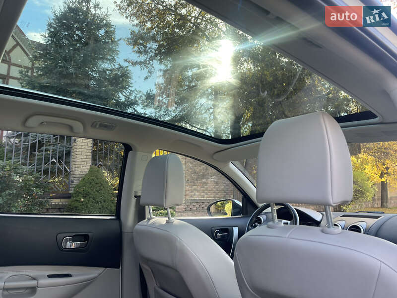 Внедорожник / Кроссовер Nissan Qashqai+2 2010 в Луцке