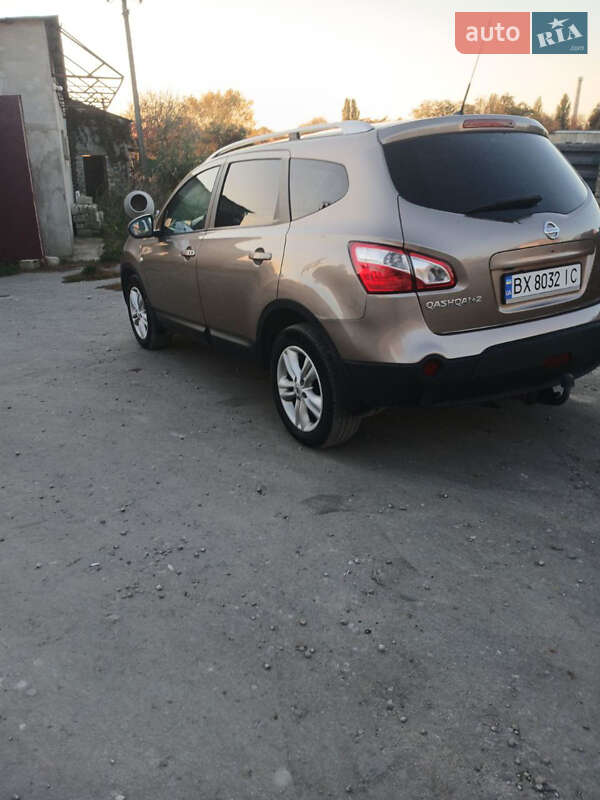 Позашляховик / Кросовер Nissan Qashqai+2 2011 в Кам'янець-Подільському фото 20 Позашляховик / Кросовер Nissan Qashqai+2 2011 в Кам'янець-Подільському