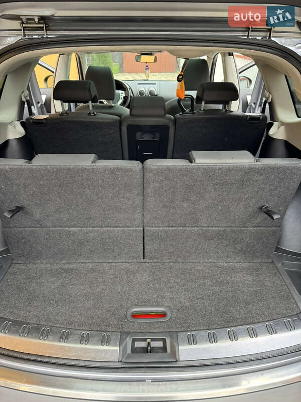 Внедорожник / Кроссовер Nissan Qashqai+2 2010 в Сваляве фото 16 Внедорожник / Кроссовер Nissan Qashqai+2 2010 в Сваляве