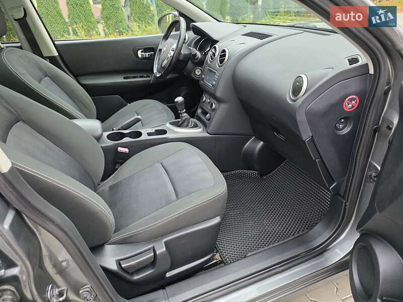 Внедорожник / Кроссовер Nissan Qashqai+2 2011 в Луцке