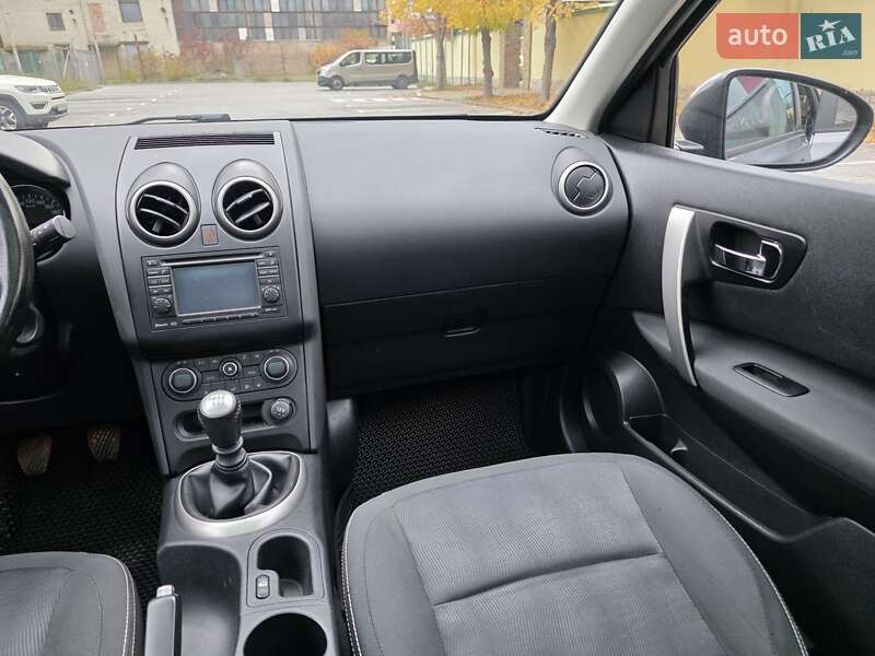 Внедорожник / Кроссовер Nissan Qashqai+2 2011 в Луцке