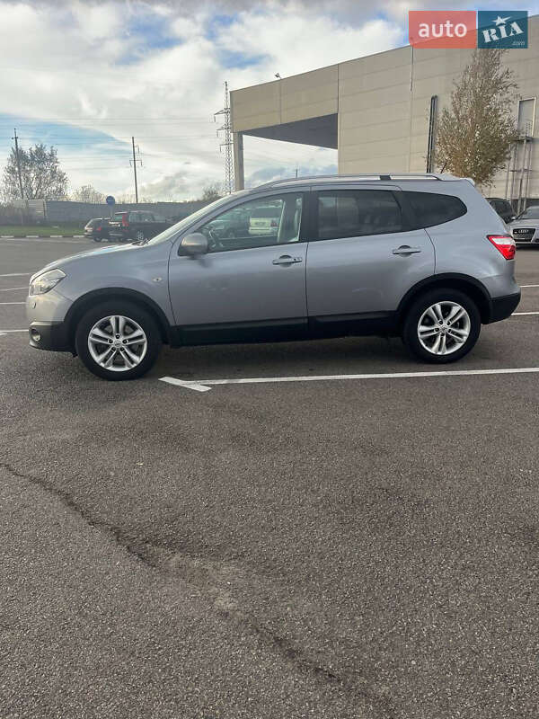 Внедорожник / Кроссовер Nissan Qashqai+2 2011 в Ровно
