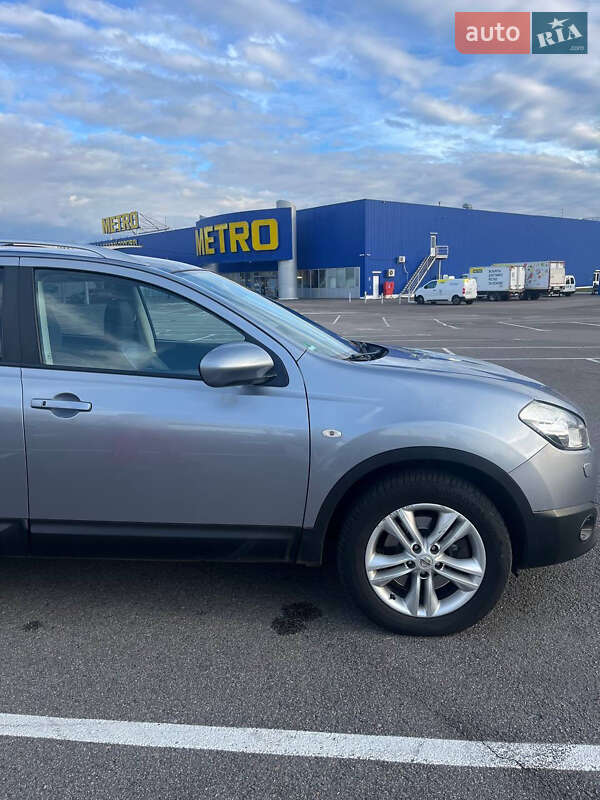 Внедорожник / Кроссовер Nissan Qashqai+2 2011 в Ровно