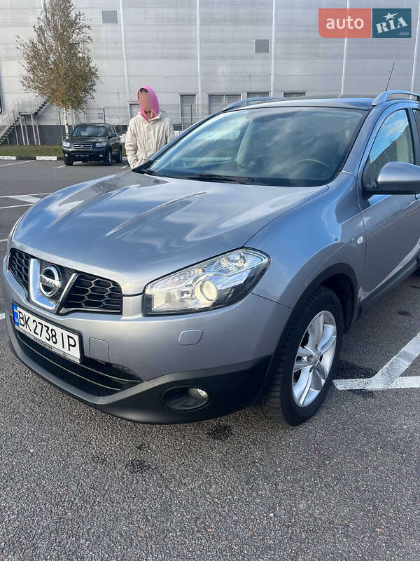 Внедорожник / Кроссовер Nissan Qashqai+2 2011 в Ровно