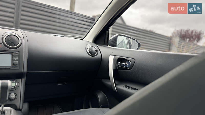 Внедорожник / Кроссовер Nissan Qashqai+2 2010 в Ровно