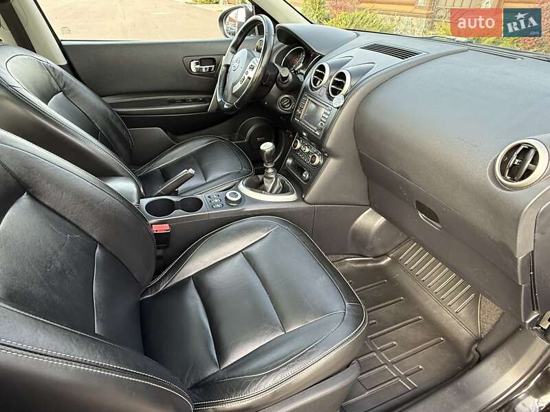 Внедорожник / Кроссовер Nissan Qashqai+2 2012 в Киеве