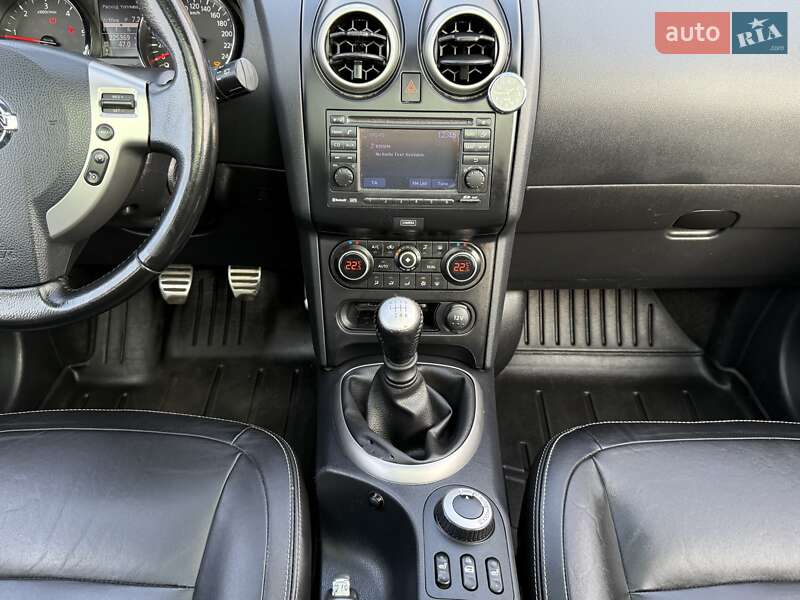 Внедорожник / Кроссовер Nissan Qashqai+2 2012 в Киеве