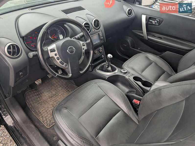 Внедорожник / Кроссовер Nissan Qashqai+2 2010 в Ровно фото 24 Внедорожник / Кроссовер Nissan Qashqai+2 2010 в Ровно