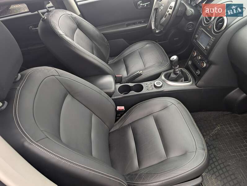 Внедорожник / Кроссовер Nissan Qashqai+2 2010 в Ровно фото 41 Внедорожник / Кроссовер Nissan Qashqai+2 2010 в Ровно