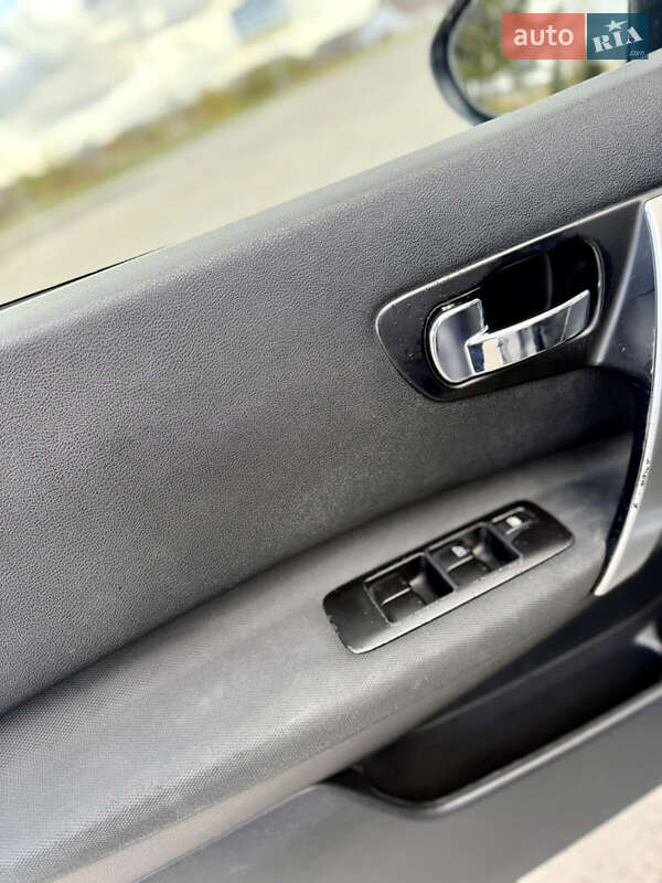 Внедорожник / Кроссовер Nissan Qashqai+2 2012 в Новояворовске фото 21 Внедорожник / Кроссовер Nissan Qashqai+2 2012 в Новояворовске