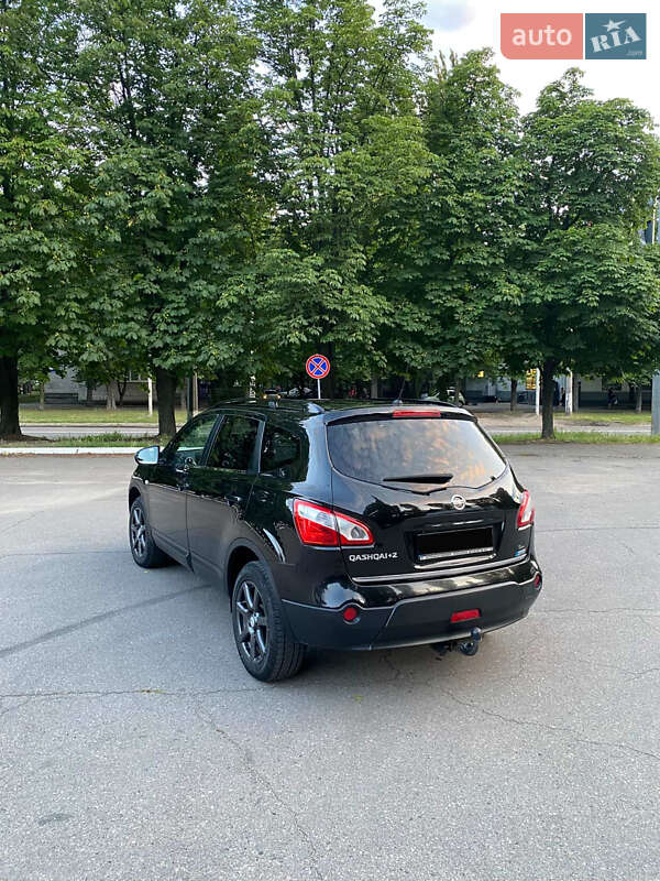 Внедорожник / Кроссовер Nissan Qashqai+2 2013 в Кременчуге фото 4 Внедорожник / Кроссовер Nissan Qashqai+2 2013 в Кременчуге