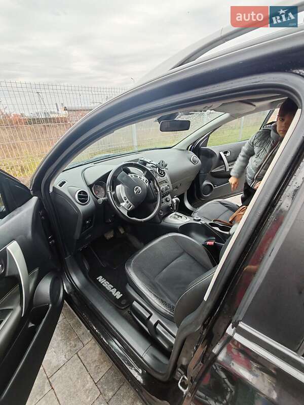 Внедорожник / Кроссовер Nissan Qashqai+2 2009 в Хусте