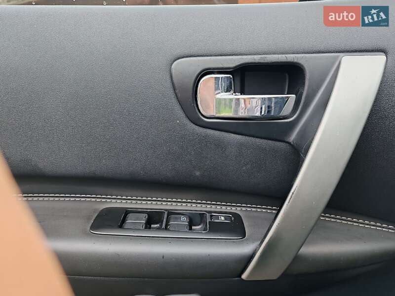 Внедорожник / Кроссовер Nissan Qashqai+2 2009 в Хусте