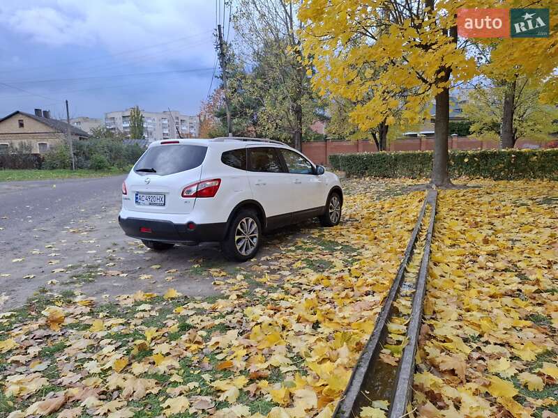 Позашляховик / Кросовер Nissan Qashqai+2 2011 в Луцьку