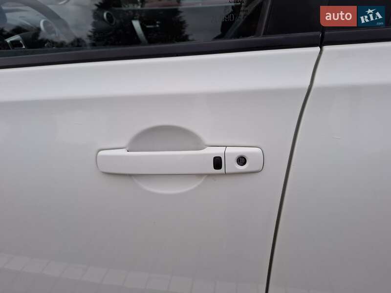 Позашляховик / Кросовер Nissan Qashqai+2 2011 в Луцьку