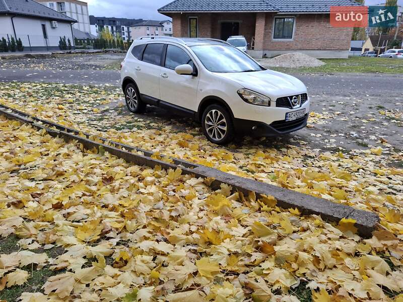 Позашляховик / Кросовер Nissan Qashqai+2 2011 в Луцьку