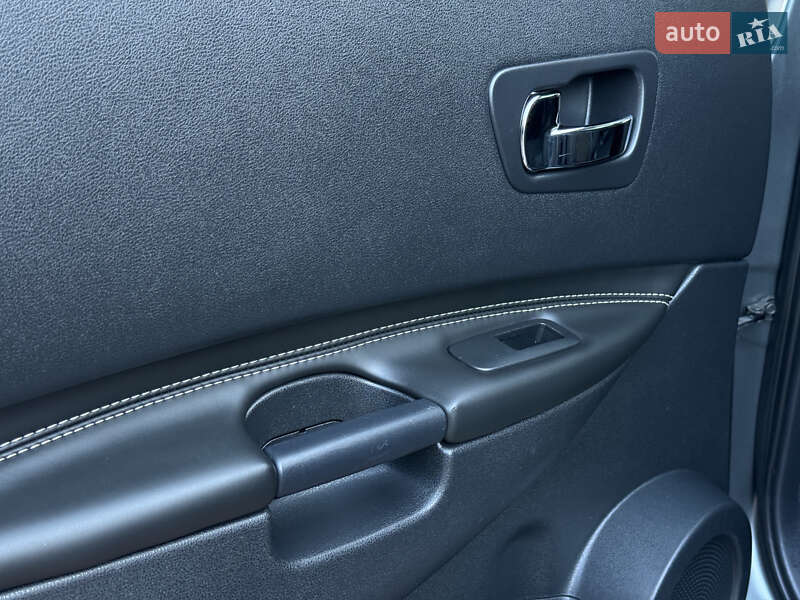 Внедорожник / Кроссовер Nissan Qashqai+2 2011 в Стрые