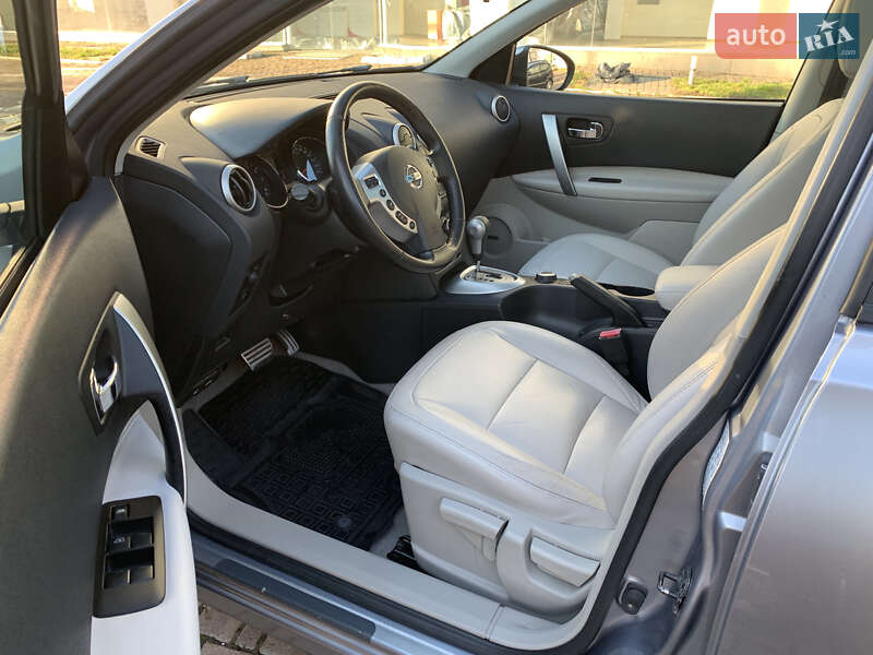 Внедорожник / Кроссовер Nissan Qashqai+2 2012 в Ровно