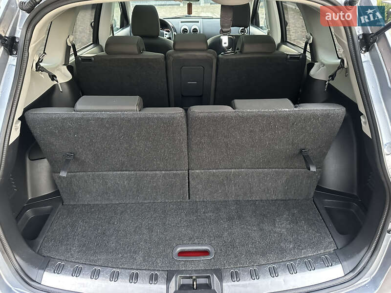 Внедорожник / Кроссовер Nissan Qashqai+2 2012 в Ровно фото 50 Внедорожник / Кроссовер Nissan Qashqai+2 2012 в Ровно