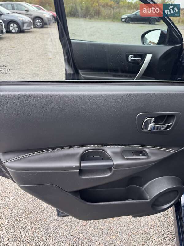 Внедорожник / Кроссовер Nissan Qashqai+2 2011 в Ровно фото 31 Внедорожник / Кроссовер Nissan Qashqai+2 2011 в Ровно