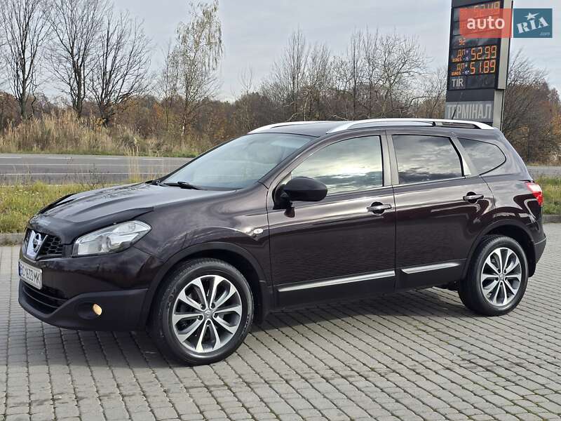 Nissan Qashqai+2 2011