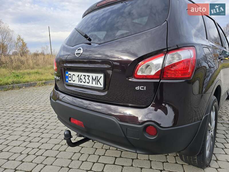 Внедорожник / Кроссовер Nissan Qashqai+2 2011 в Калуше