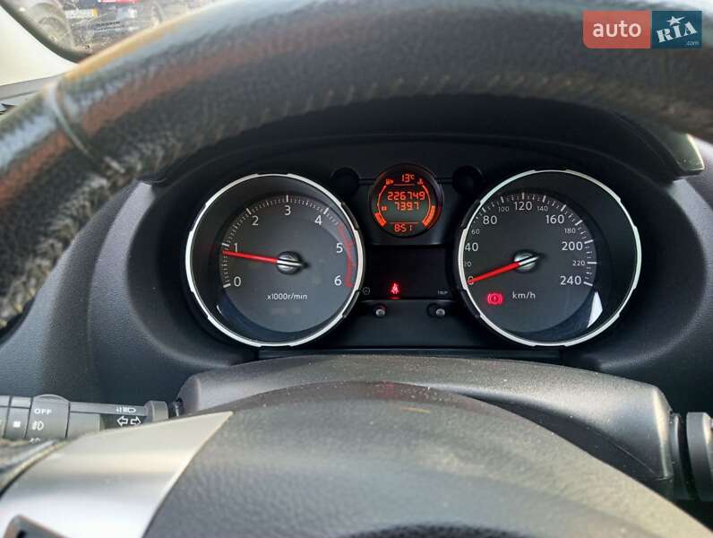 Внедорожник / Кроссовер Nissan Qashqai+2 2009 в Ужгороде