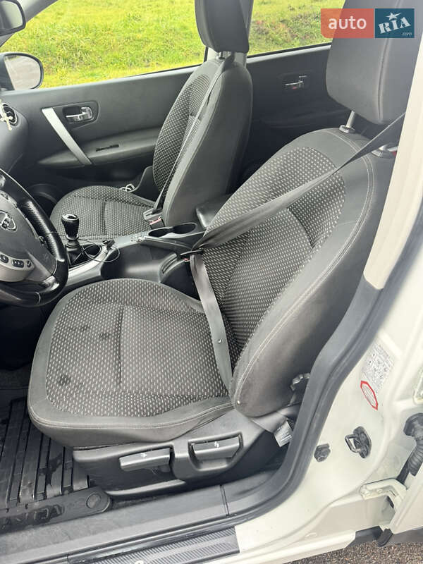 Внедорожник / Кроссовер Nissan Qashqai+2 2009 в Львове фото 14 Внедорожник / Кроссовер Nissan Qashqai+2 2009 в Львове