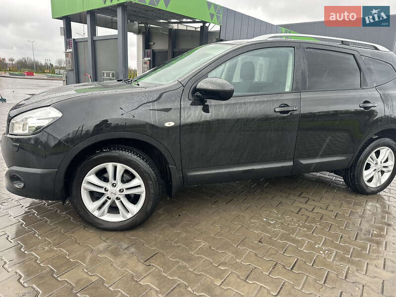Позашляховик / Кросовер Nissan Qashqai+2 2011 в Луцьку