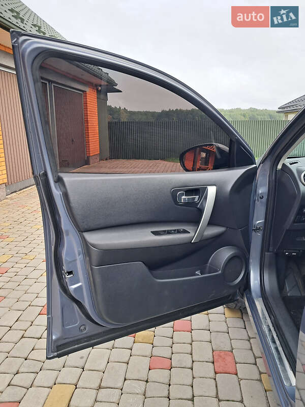Позашляховик / Кросовер Nissan Qashqai+2 2009 в Ковелі