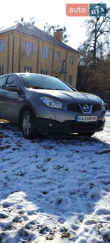 Позашляховик / Кросовер Nissan Qashqai+2 2013 в Києві