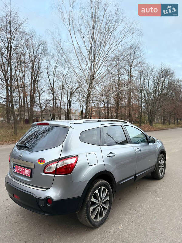 Позашляховик / Кросовер Nissan Qashqai+2 2010 в Сумах фото 8 Позашляховик / Кросовер Nissan Qashqai+2 2010 в Сумах