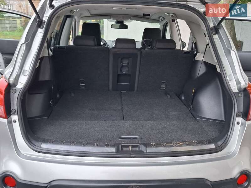 Внедорожник / Кроссовер Nissan Qashqai+2 2008 в Ровно