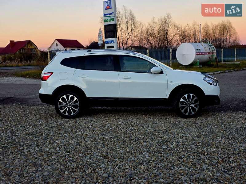 Внедорожник / Кроссовер Nissan Qashqai+2 2011 в Калуше фото 8 Внедорожник / Кроссовер Nissan Qashqai+2 2011 в Калуше