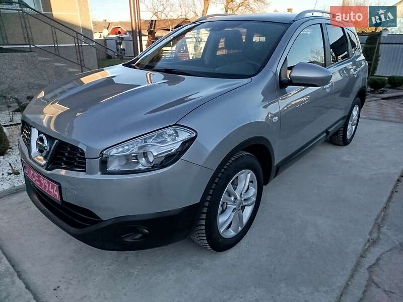 Позашляховик / Кросовер Nissan Qashqai+2 2011 в Тлумачі