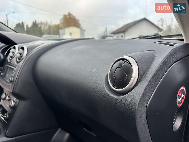 Внедорожник / Кроссовер Nissan Qashqai+2 2012 в Дубно