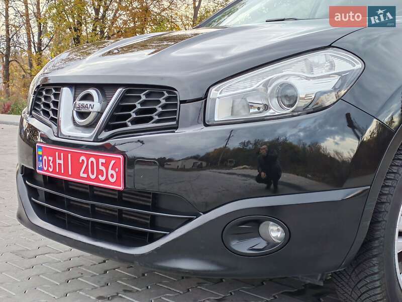 Позашляховик / Кросовер Nissan Qashqai+2 2011 в Стрию