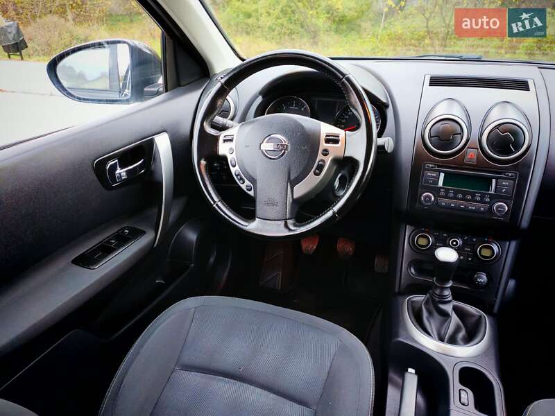 Позашляховик / Кросовер Nissan Qashqai+2 2011 в Стрию